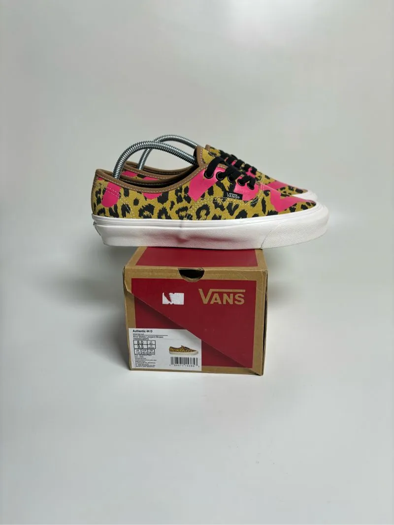 VANS Casual Sneakers Pria red black photo 1