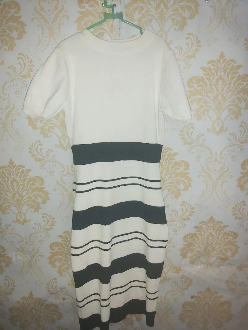 Avant Garde Midi dress Wanita white black photo 1