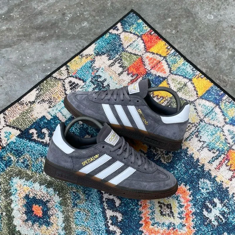 Adidas Indie Casual Sneakers Wanita brown gray photo 1