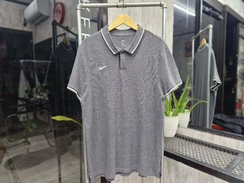 Nike Casual Polo shirt Pria gray photo 1