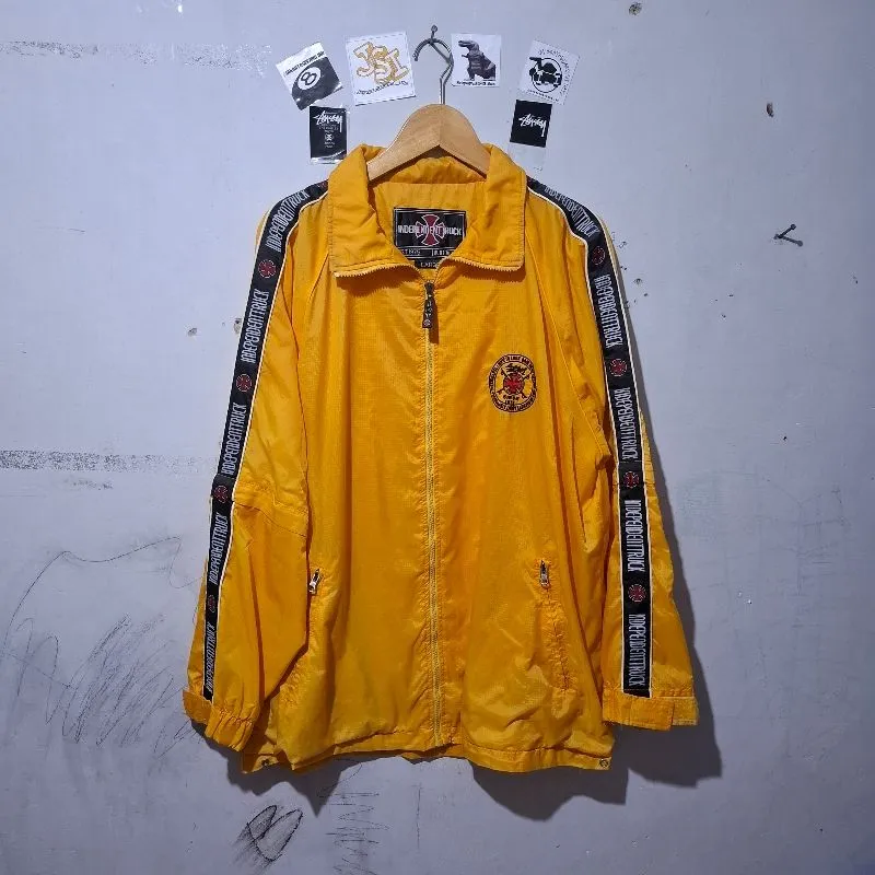 Independent Trucks Streetwear Y2K Windbreaker Pria yellow photo 1