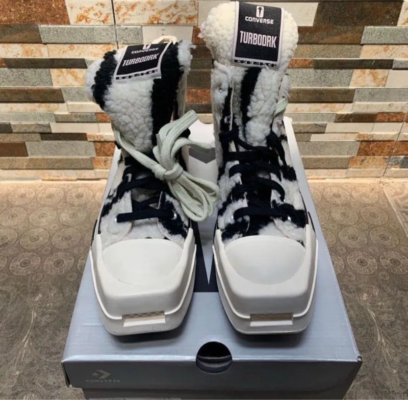 Converse Streetwear Y2K Sneakers Wanita white black photo 1