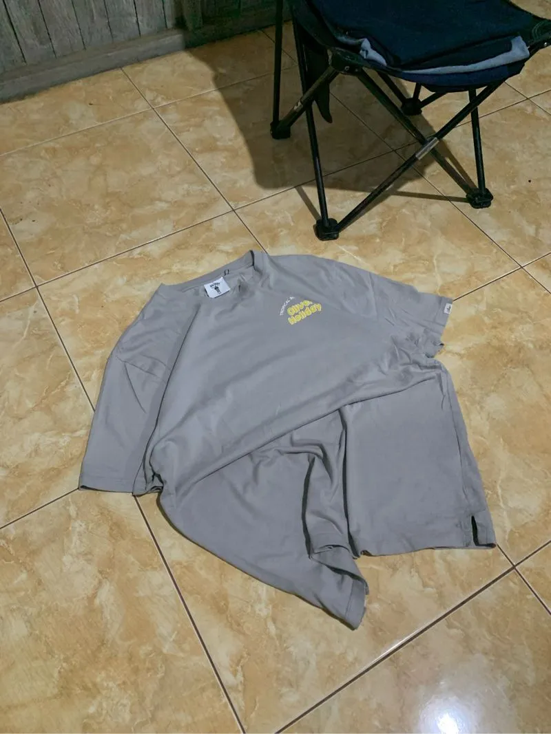 Casual T-shirt Pria gray photo 1