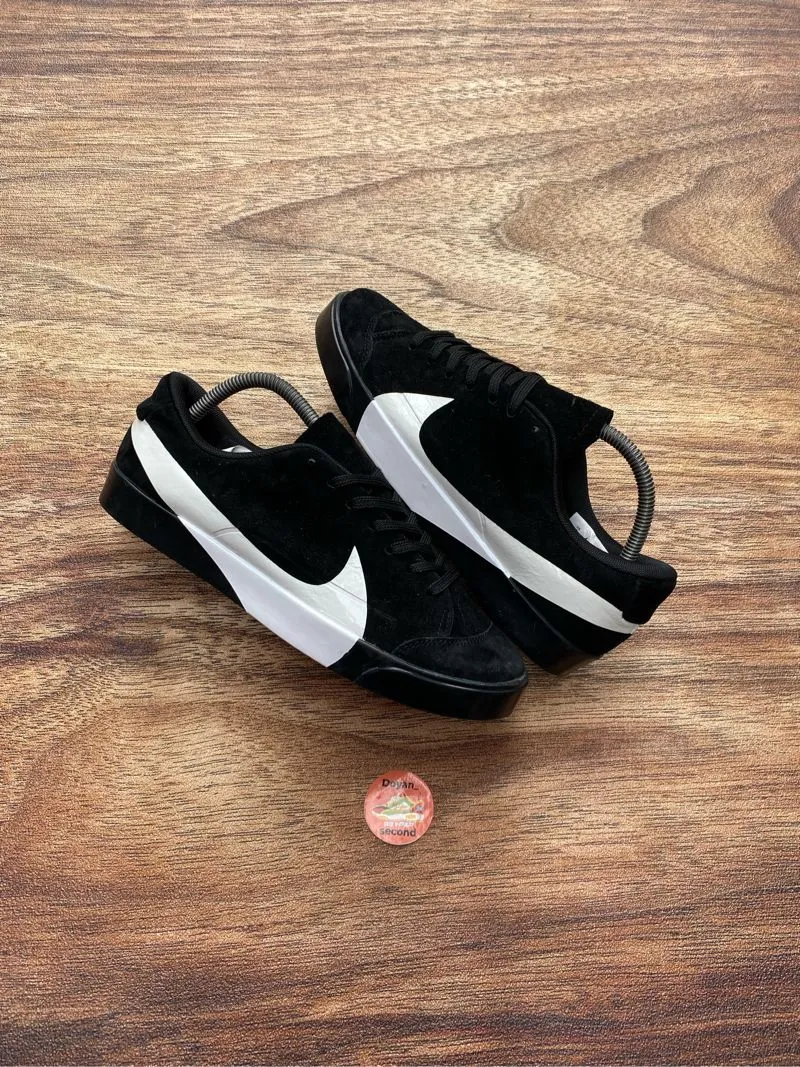 Nike Casual Casual shoe Pria white black photo 1