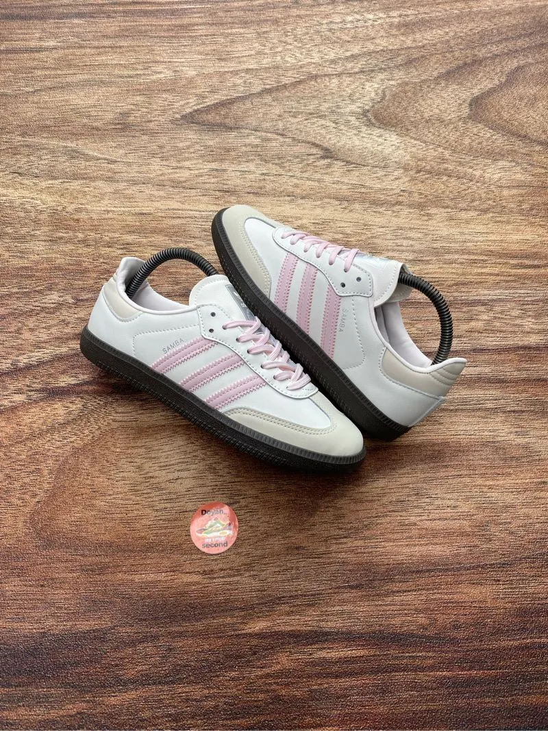 Adidas Casual Sneakers Wanita white pink photo 1