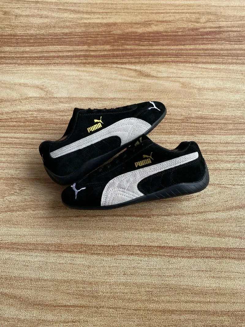 Puma Casual Sneakers Wanita white black photo 1