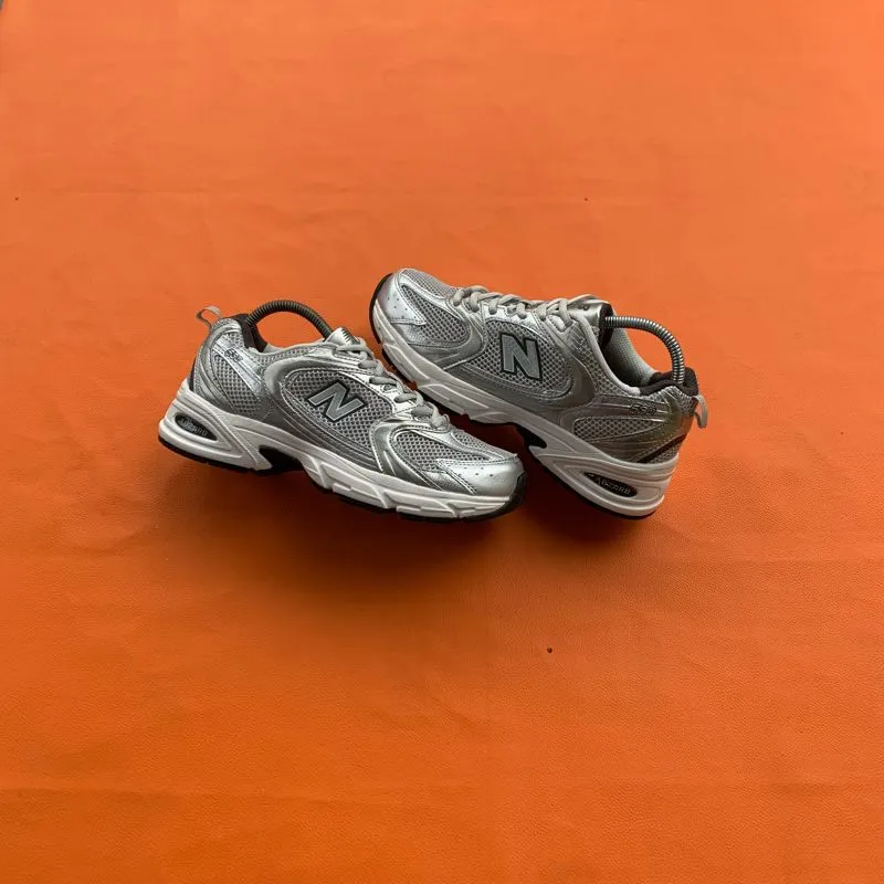 New Balance Sportswear Sneakers Pria silver gray photo 1