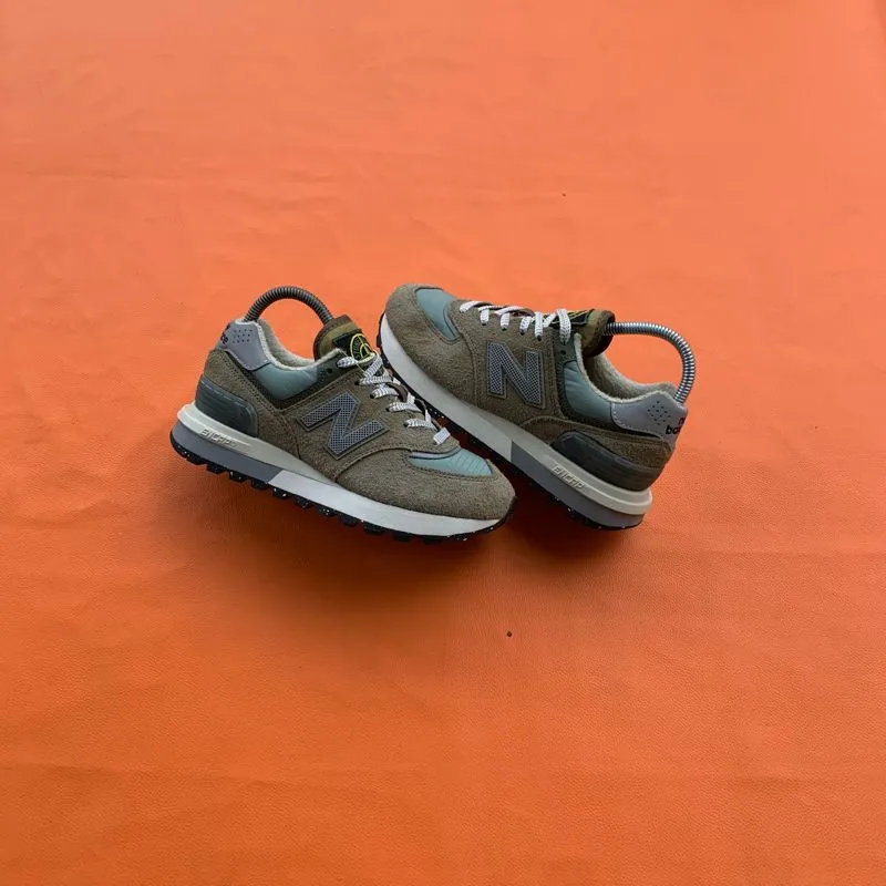 New Balance Streetwear Sneakers Pria green photo 1