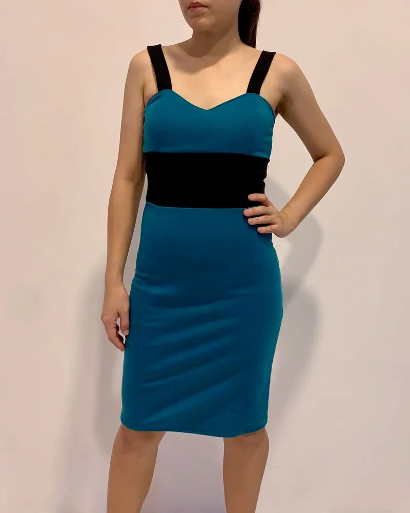 Minimalist Midi dress Wanita green photo 1