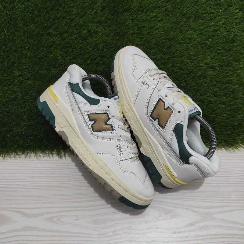 New Balance Casual Sneakers Pria cream photo 1