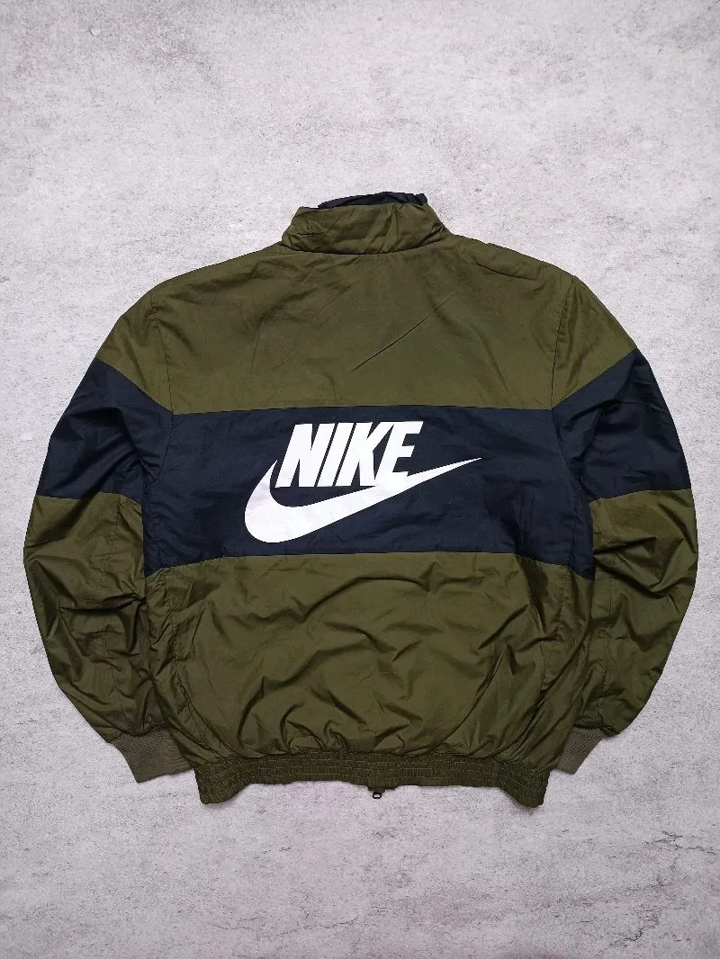 Nike Sportswear Bomber jacket Pria green photo 1