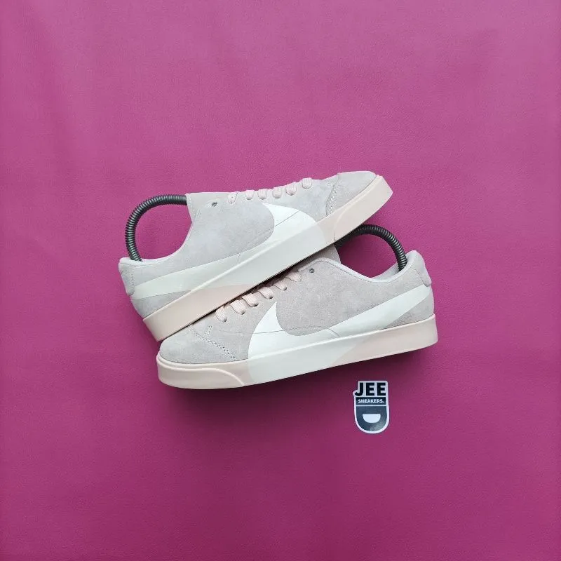 Nike Streetwear Casual Sneakers Wanita white pink photo 1