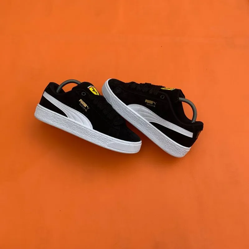 Puma Streetwear Sneakers Pria white black photo 1
