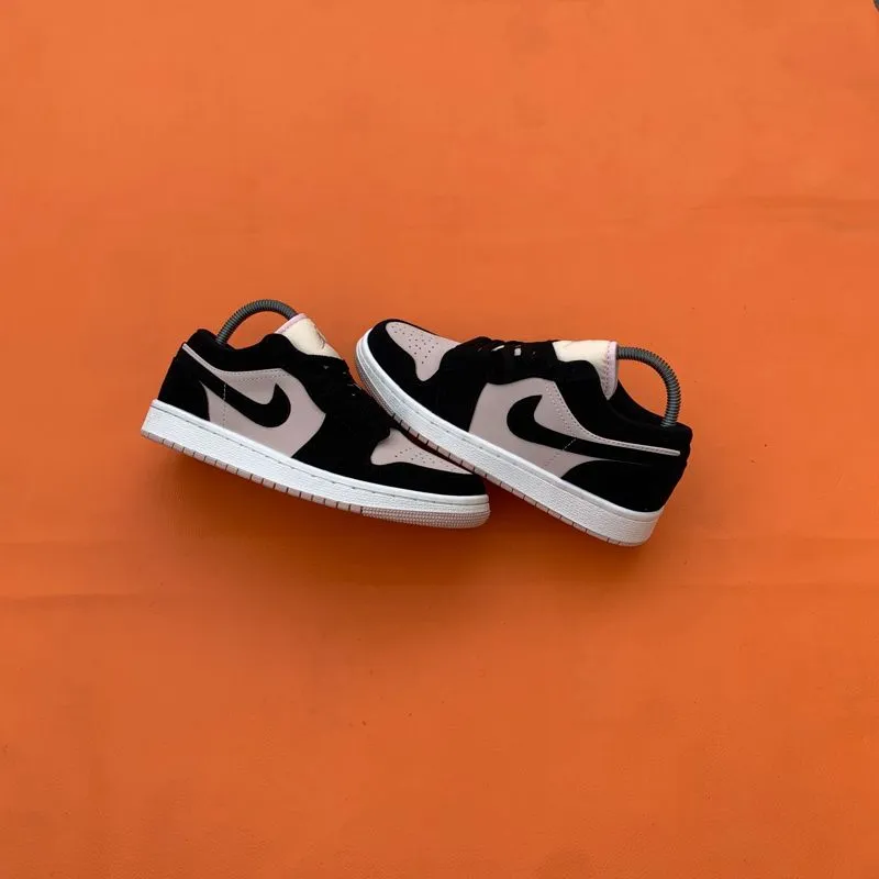 Nike Sportswear Sneakers Wanita pink black photo 1