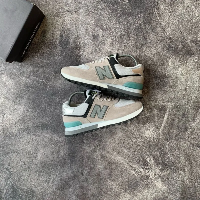New Balance Sportswear Sneakers Pria gray photo 1