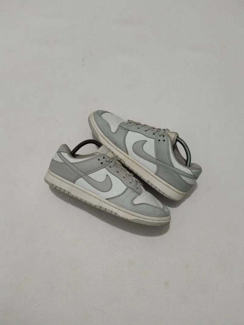 Nike Casual Sneakers Pria gray photo 1