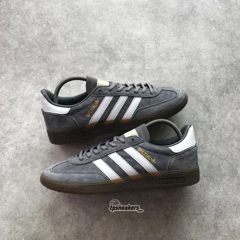 Adidas Casual Sneakers Pria white gray photo 1
