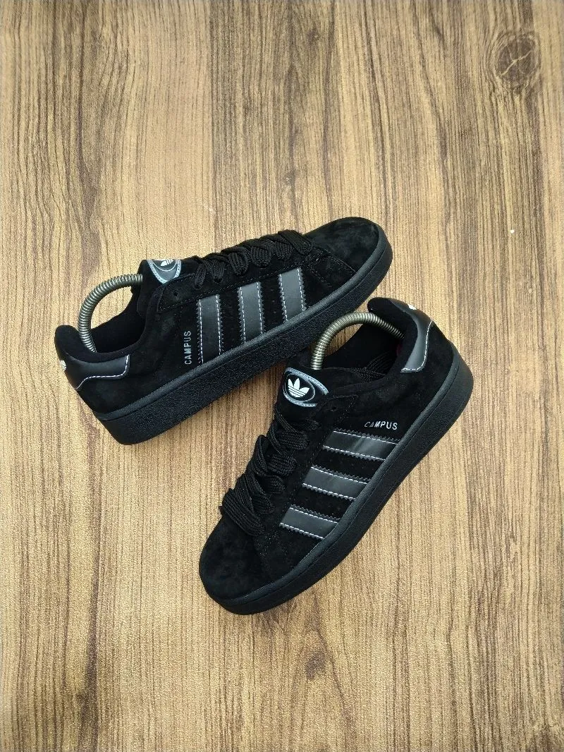 Adidas Casual Sneakers Pria black photo 1