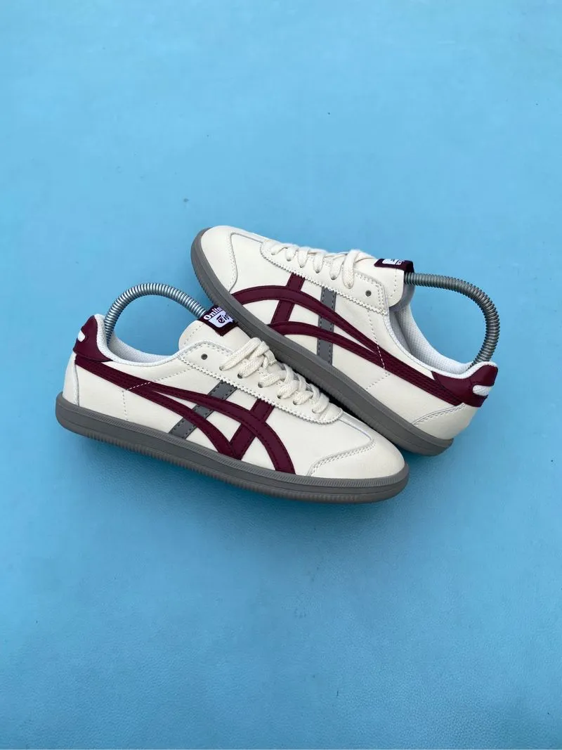 Onitsuka Tiger Casual Sneakers Wanita burgundy cream Preloved