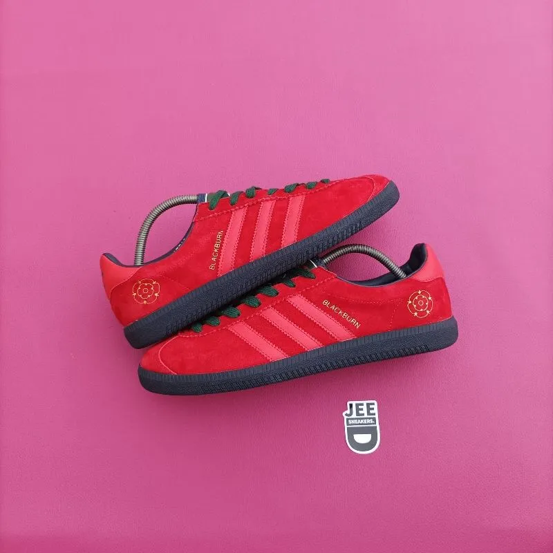 Adidas Streetwear Casual Sneakers Pria red photo 1