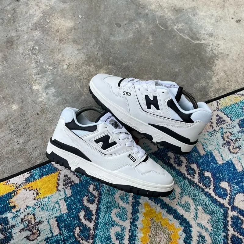 New Balance Indie Casual Sneakers Wanita white black photo 1