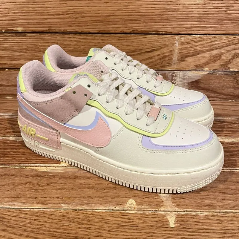 Nike Casual Sneakers Wanita white pink photo 1
