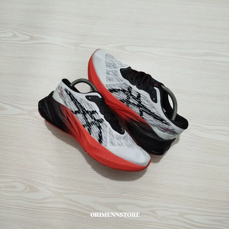 Asics Sportswear Sneakers Pria red black photo 1