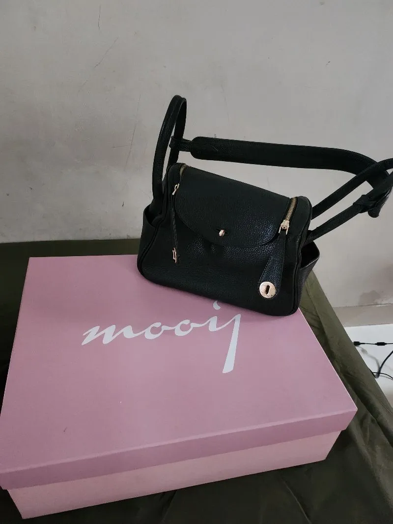 Luxury Minimalist Crossbody Bag Wanita black photo 1
