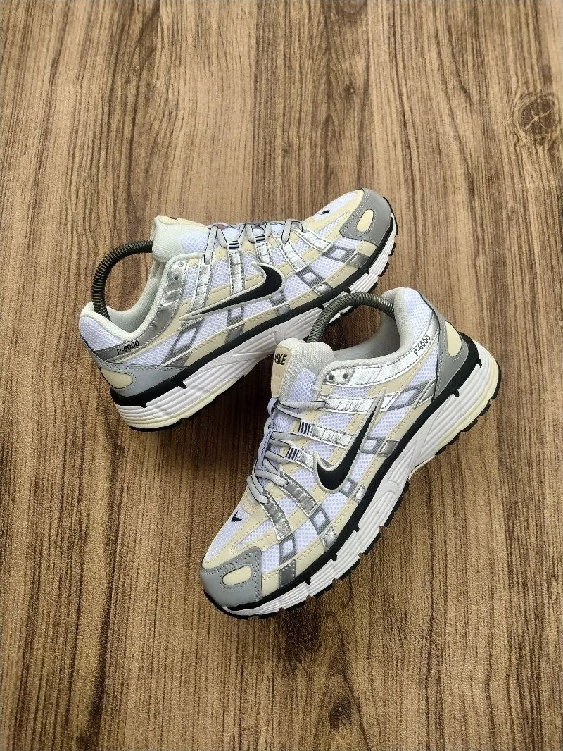 Nike Casual Sneakers Pria white photo 1