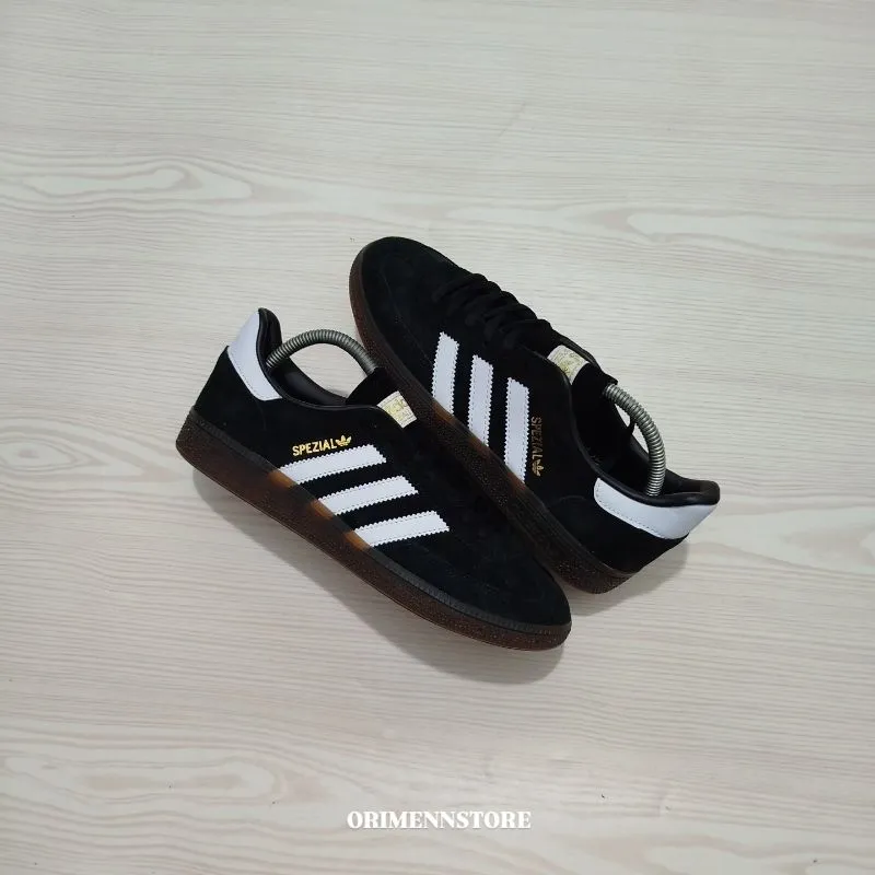 Adidas Casual Sneakers Pria white black photo 1