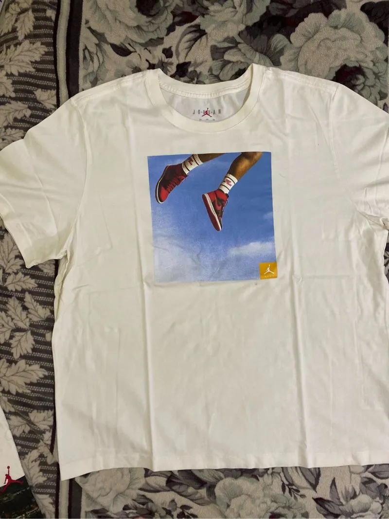 Nike Air Jordan Streetwear Sportswear T-shirt Pria white photo 1
