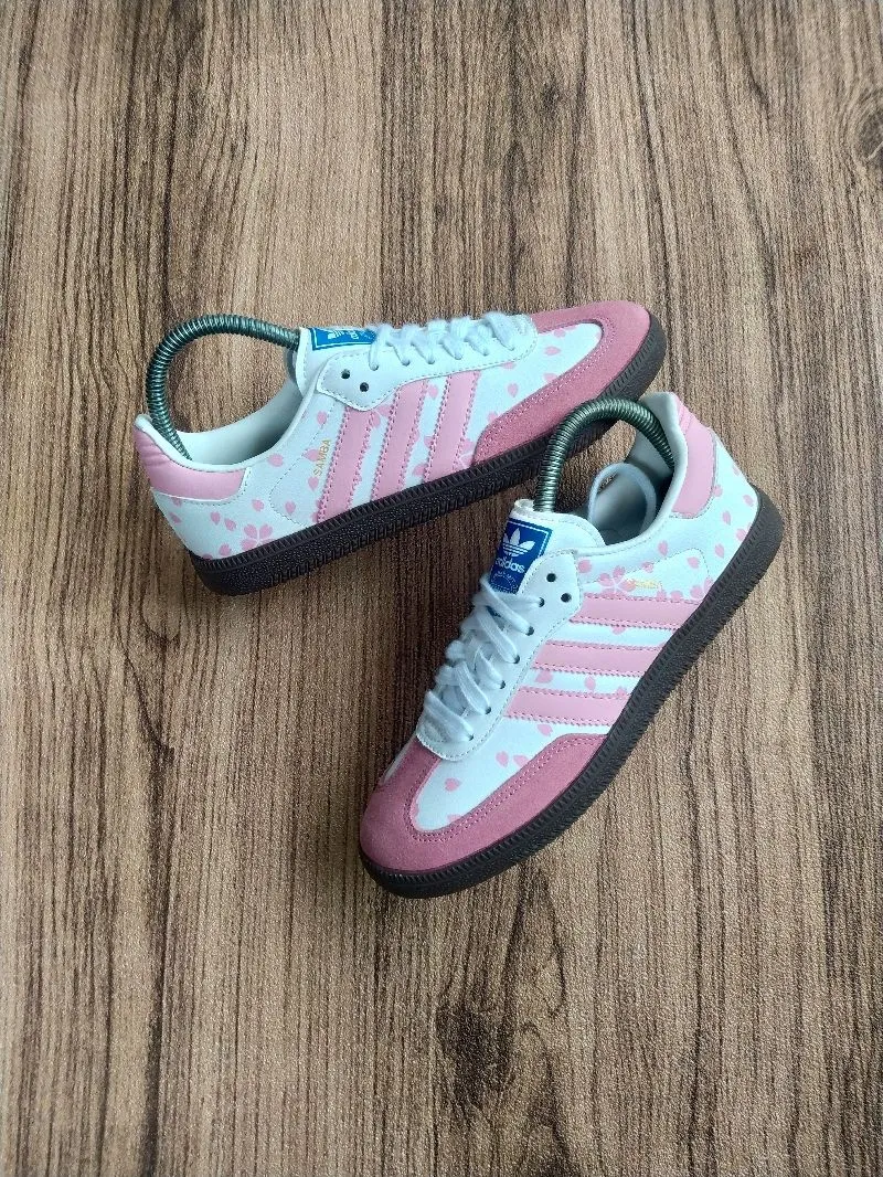 Adidas Casual Sneakers Wanita white pink photo 1