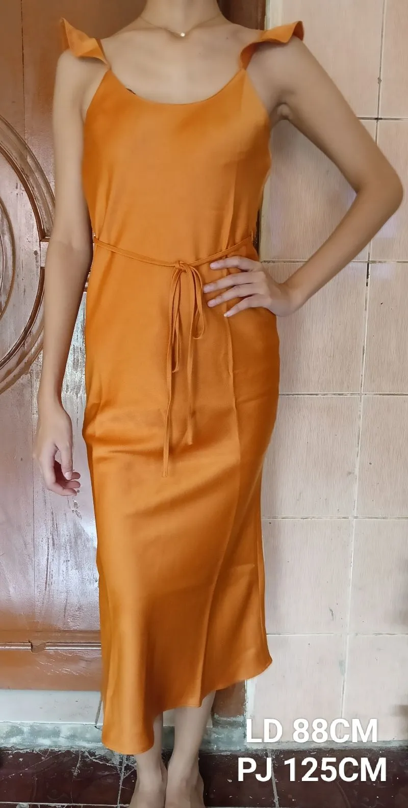 Casual Midi dress Wanita gold photo 1