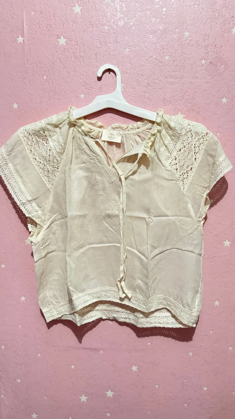 Vintage Minimalist T-shirt Wanita cream photo 1