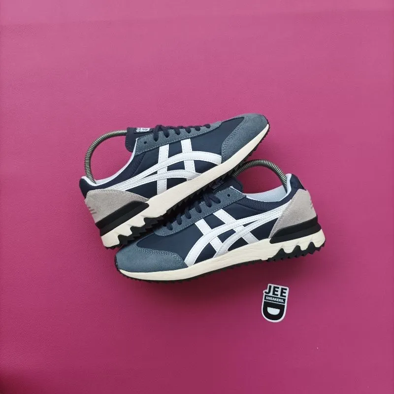 Onitsuka Tiger Streetwear Casual Sneakers Pria white navy photo 1