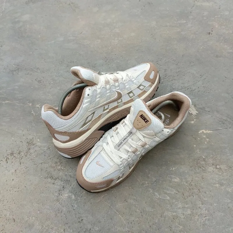 Nike Casual Sneakers Pria cream photo 1