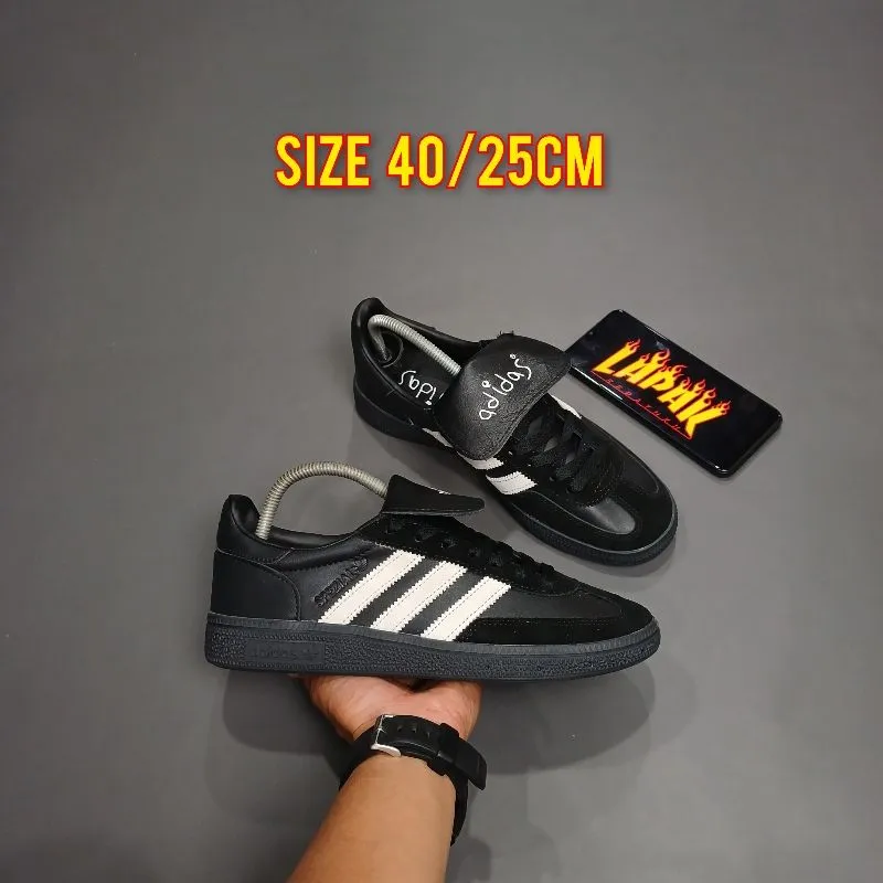 Adidas Casual Casual shoe Pria white black photo 1