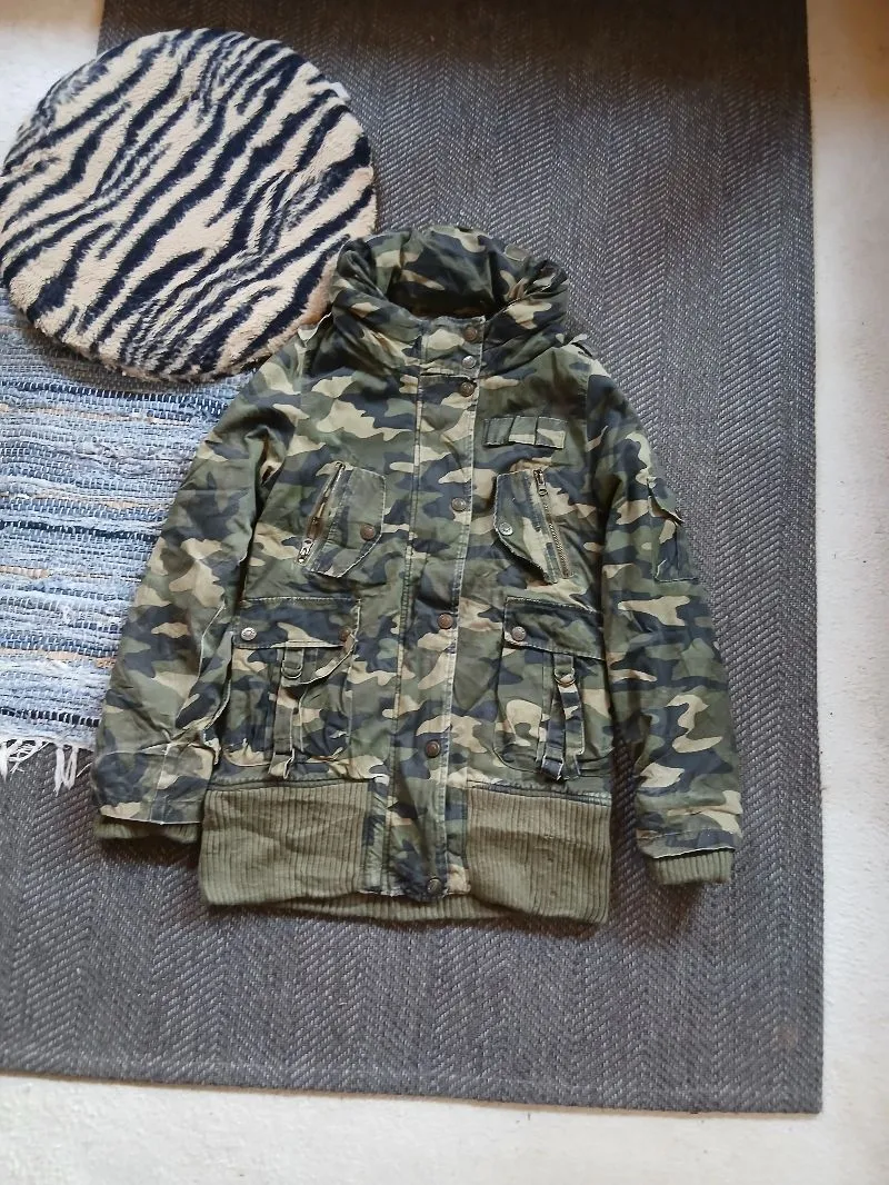 Japanese brand Goth Emo Parka Pria multicolor photo 1