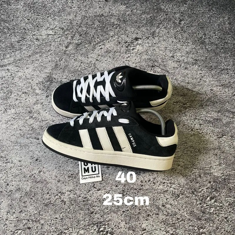 Adidas Casual Sneakers Pria white black photo 1
