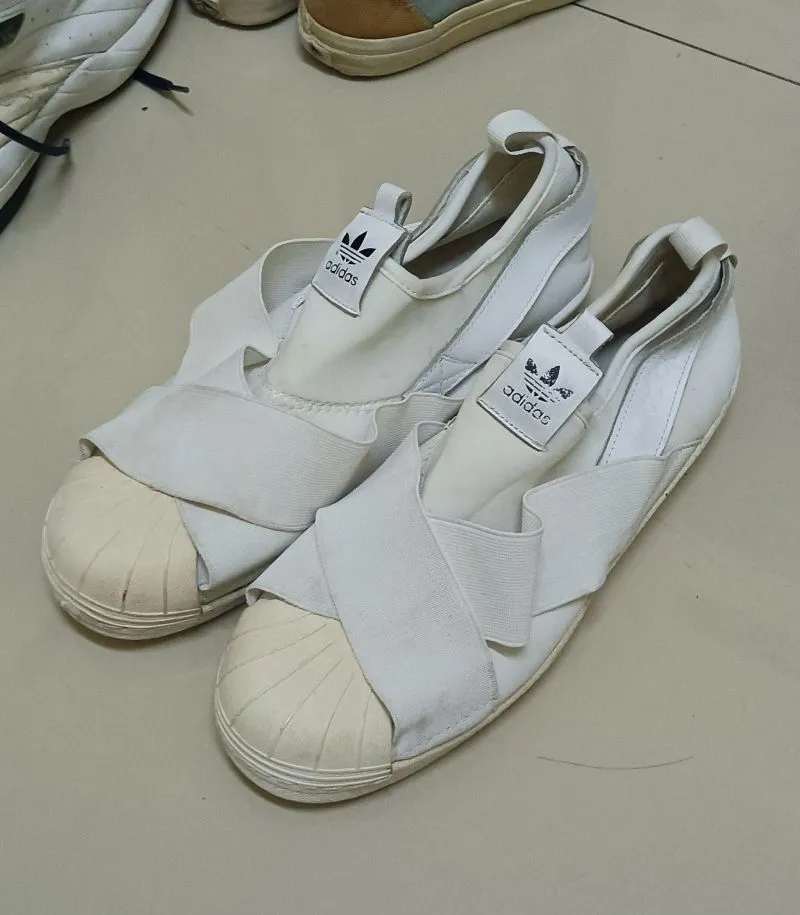 Adidas Minimalist Casual Sneakers Pria white photo 1