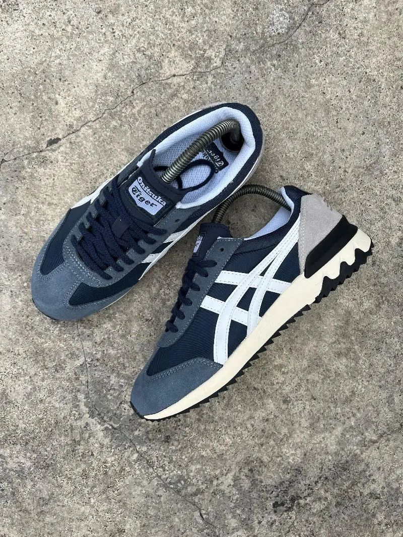Onitsuka Tiger Streetwear Sneakers Pria navy photo 1