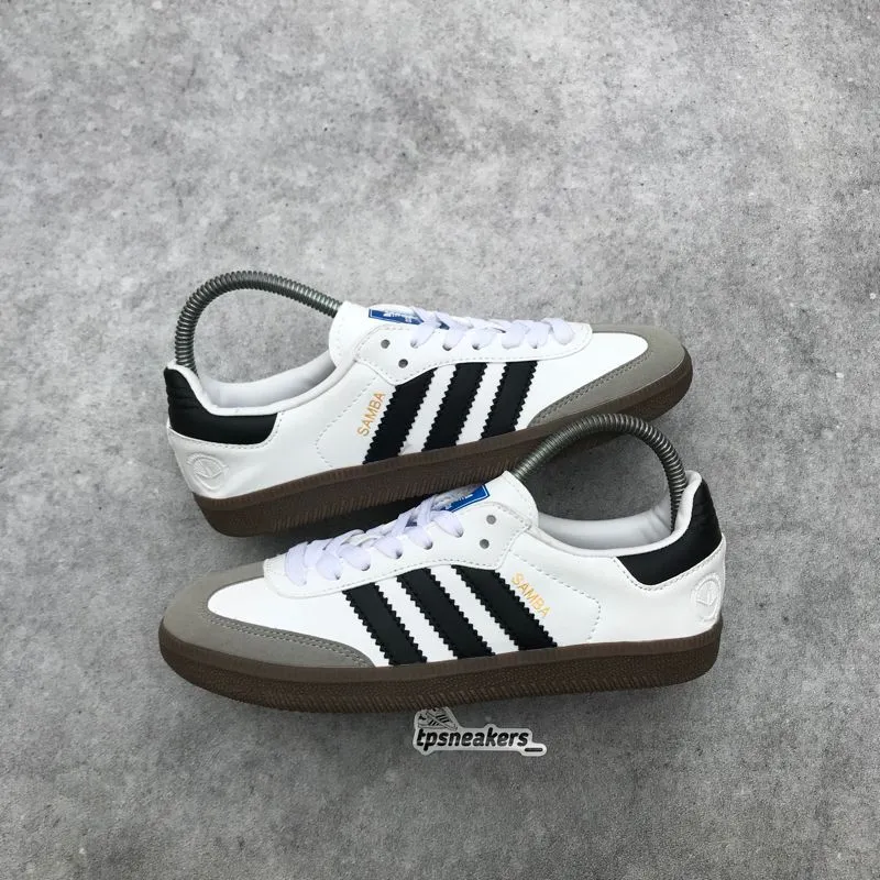 Adidas Casual Sneakers Wanita white black photo 1