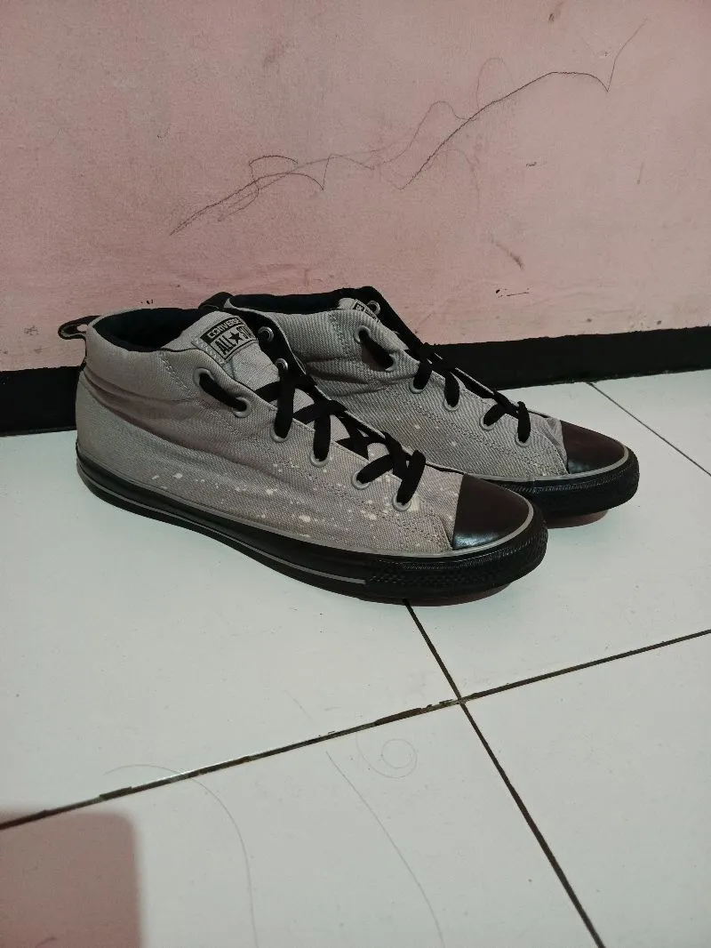Converse CTAS gray canvas high top photo 1