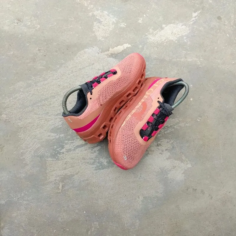 CLOT Sportswear Sneakers Wanita pink photo 1