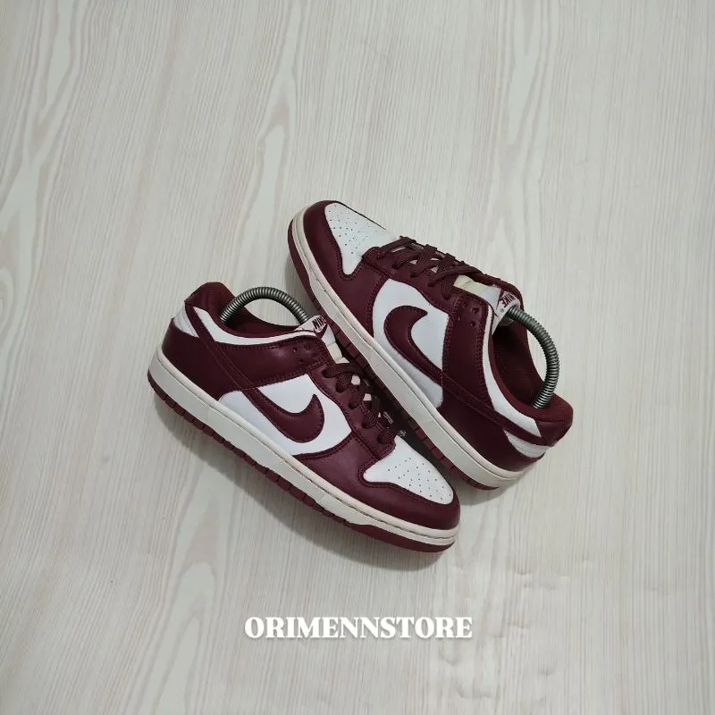 Nike Casual Sneakers Pria burgundy white photo 1
