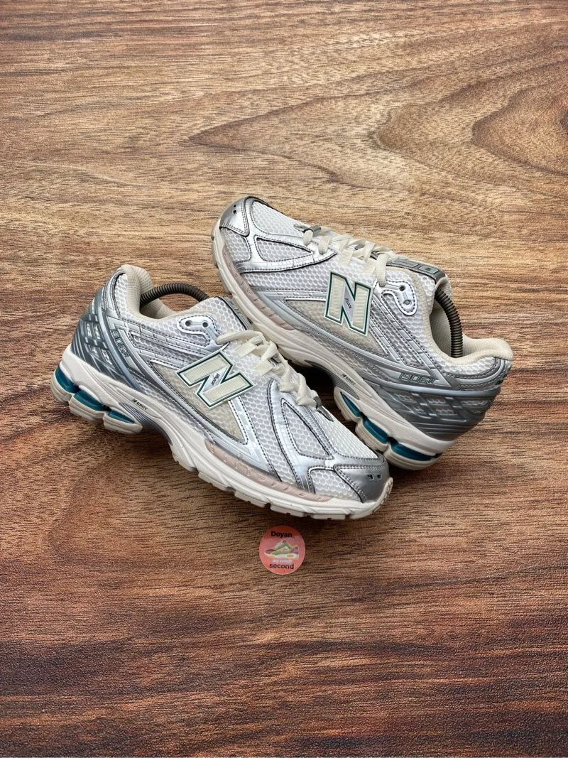 New Balance Casual Casual shoe Pria white photo 1