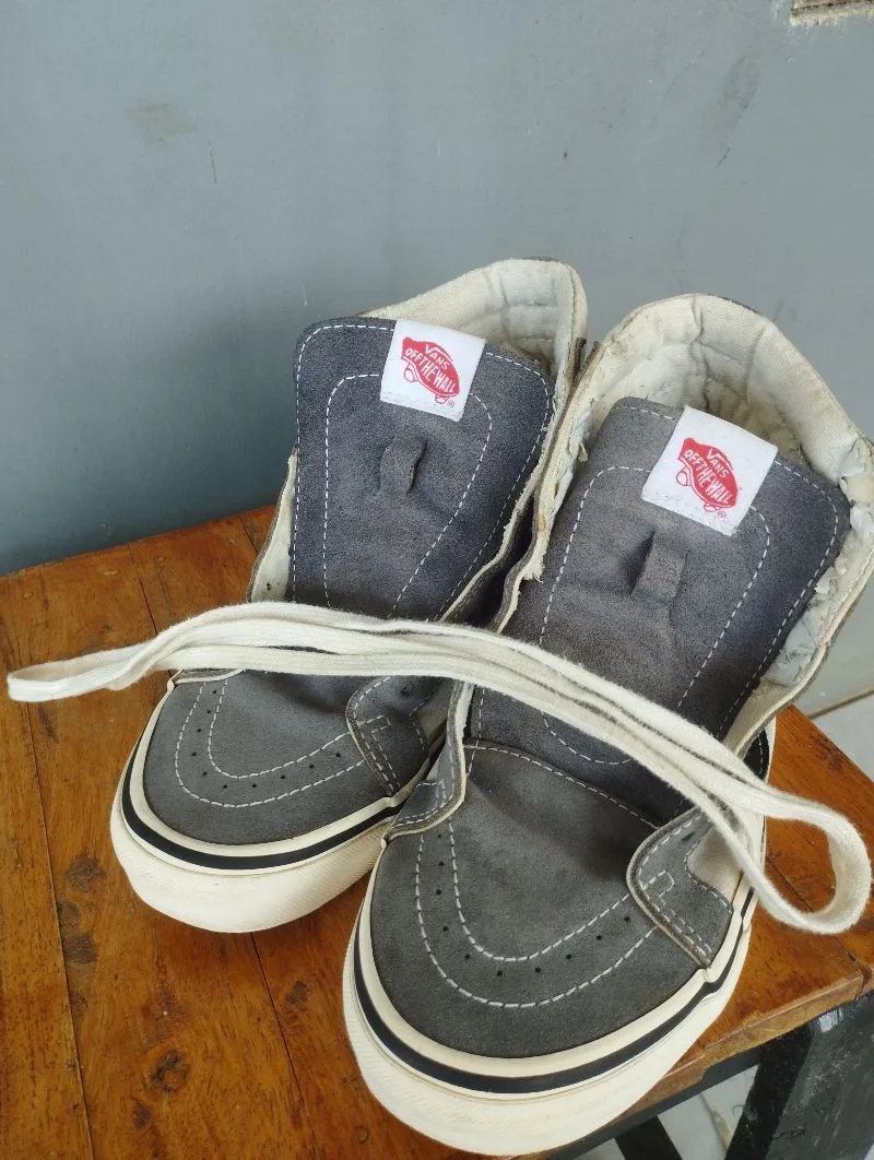 VANS Skater Sneakers Pria white gray photo 1