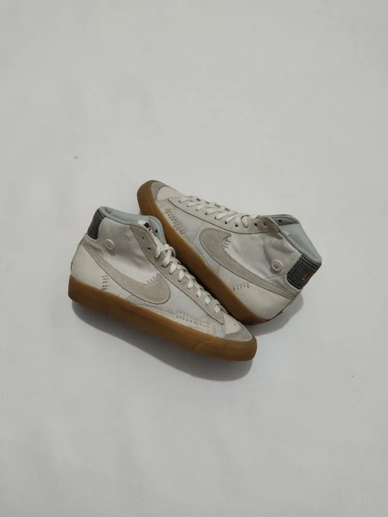 Nike Casual Sneakers Pria brown cream photo 1