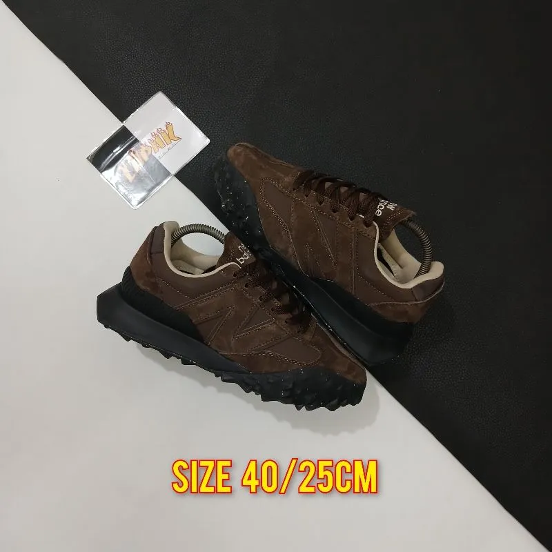 New Balance Sportswear Sneakers Pria brown black photo 1