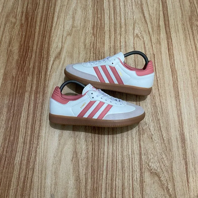 Adidas Casual Sneakers Wanita white pink photo 1